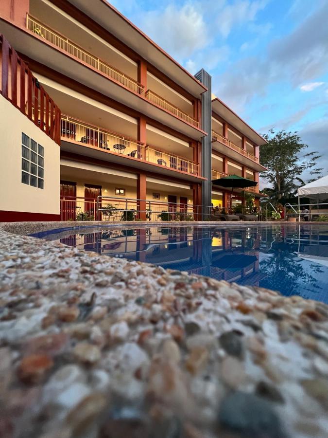 Rufana Suites 莫阿尔博阿 外观 照片
