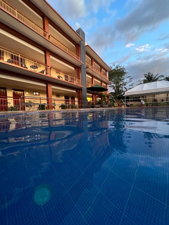 Rufana Suites 莫阿尔博阿 外观 照片